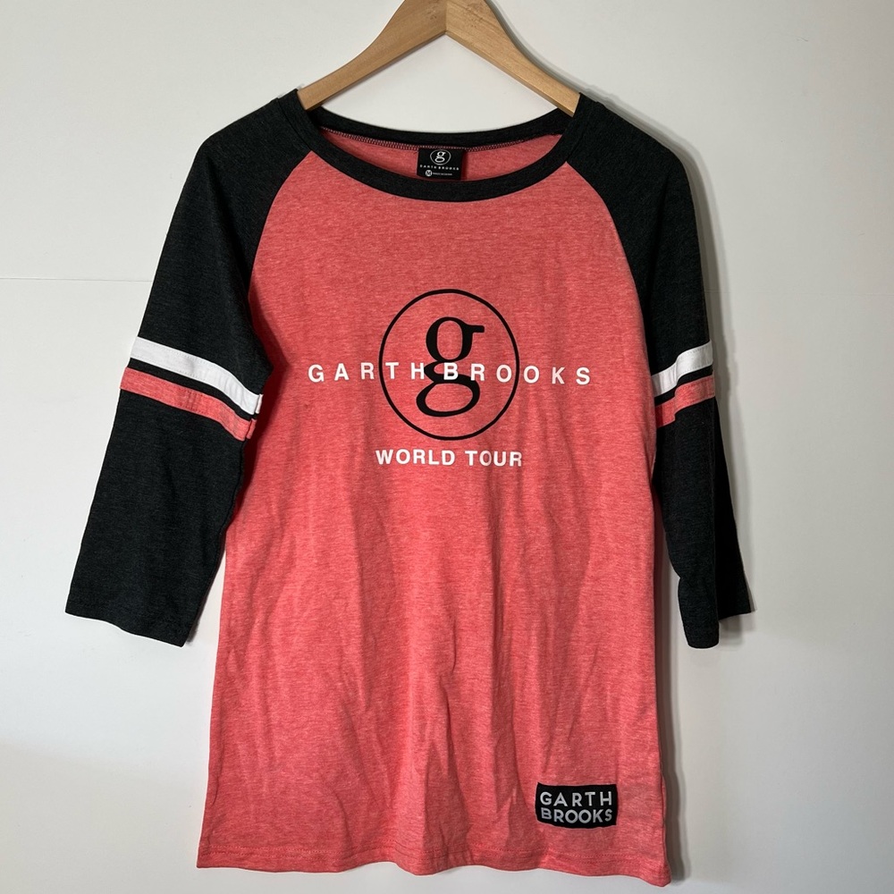 Garth Brooks World Tour Number 7 Baseball T-shirt Size Medium